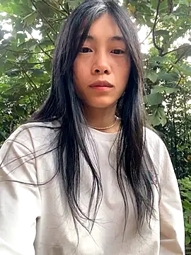 EmLy02 online show from 15, 11, 2025