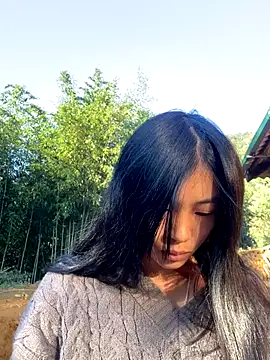 EmLy02 online show from 29, 11, 2025