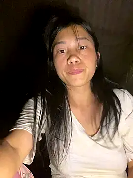 EmLy02 online show from 19, 9, 2025