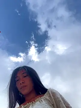 EmLy02 online show from 22, 12, 2025