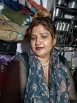 Snapshot of Kavya-kumari chatting on 19, 10, 2025 Kavya-kumari online show from 19, 10, 2025