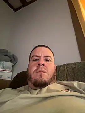 Snapshot of kev0n2389 chatting on 2, 11, 2025 kev0n2389 online show from 2, 11, 2025