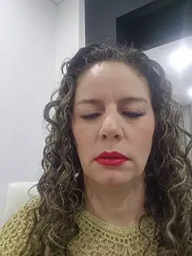 Nina vallon online show from 4, 6, 2026