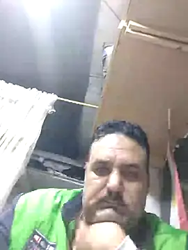 Snapshot of mM0140 chatting on 5, 1, 2026 mM0140 online show from 5, 1, 2026