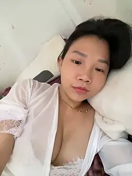 Miumieu online show from 10, 10, 2025