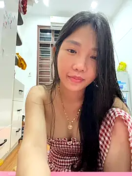 Miumieu online show from 9, 11, 2025