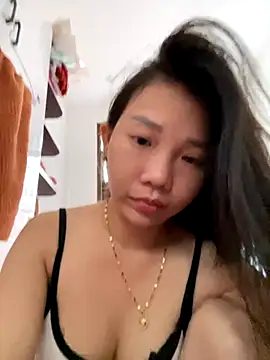 Miumieu online show from 6, 11, 2025