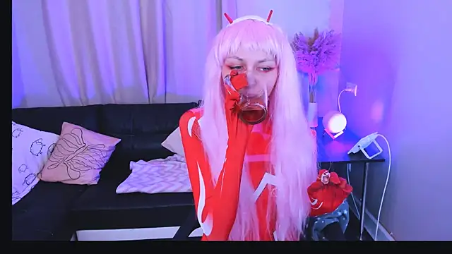 Snapshot of Mia_meowXkiss chatting on 24, 9, 2025 Mia meowXkiss online show from 24, 9, 2025