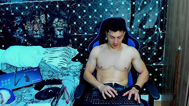 javiersexymann online show from 9, 2, 2026