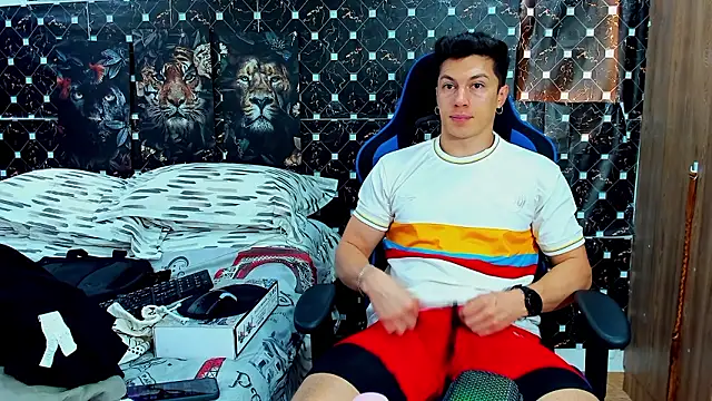 javiersexymann online show from 2, 3, 2026