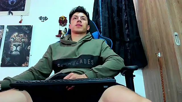 javiersexymann online show from 24, 2, 2025
