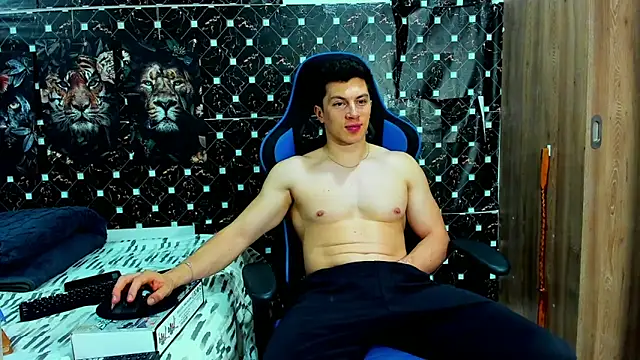 javiersexymann online show from 15, 5, 2026