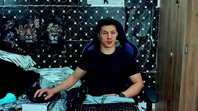 javiersexymann online show from 5, 3, 2026