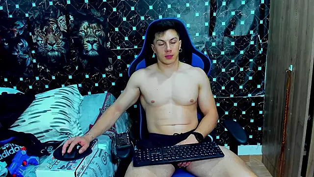 javiersexymann online show from 5, 2, 2026