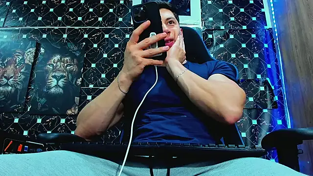 javiersexymann online show from 13, 6, 2026