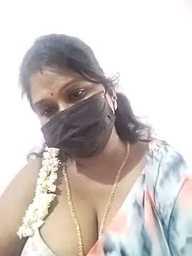 Snapshot of chaitara-reddy chatting on 11, 9, 2025 chaitara-reddy online show from 11, 9, 2025