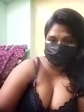 Snapshot of chaitara-reddy chatting on 9, 9, 2025 chaitara-reddy online show from 9, 9, 2025