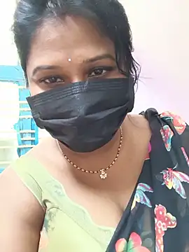 Snapshot of chaitara-reddy chatting on 18, 5, 2026 chaitara-reddy online show from 18, 5, 2026