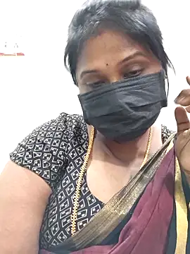 Snapshot of chaitara-reddy chatting on 5, 5, 2026 chaitara-reddy online show from 5, 5, 2026