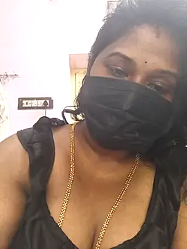 Snapshot of chaitara-reddy chatting on 17, 5, 2026 chaitara-reddy online show from 17, 5, 2026