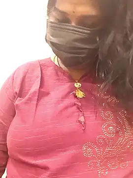 Snapshot of chaitara-reddy chatting on 18, 6, 2026 chaitara-reddy online show from 18, 6, 2026