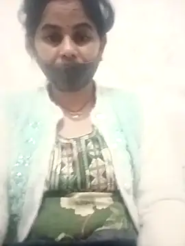 JULEE-740 online show from 17, 11, 2025