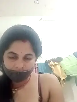 JULEE-740 online show from 17, 10, 2025