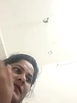 JULEE-740 online show from 4, 10, 2025