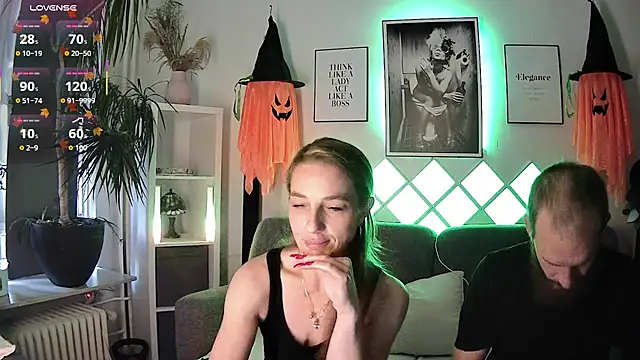 XBellaXundXUweX online show from 8, 10, 2025