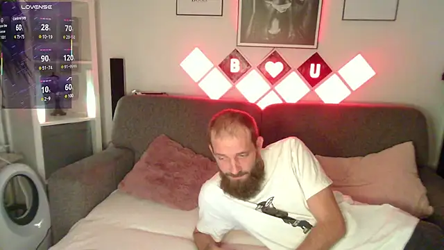 XBellaXundXUweX online show from 4, 11, 2025