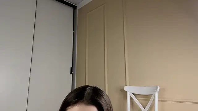 yayongg online show from 2, 10, 2025