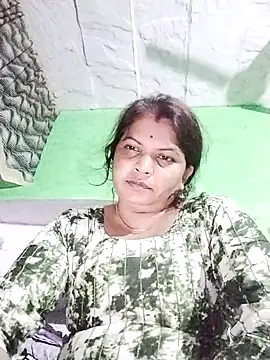 Rajnee33A online show from 5, 11, 2025