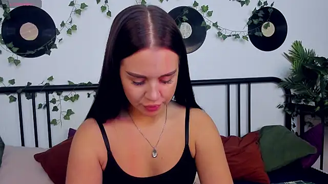 AmeliaRoyale online show from 15, 9, 2025