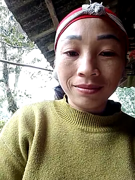 lucybaby00 online show from 17, 11, 2025