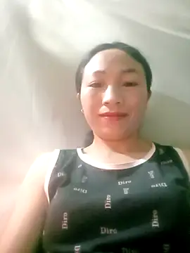 lucybaby00 online show from 17, 12, 2025