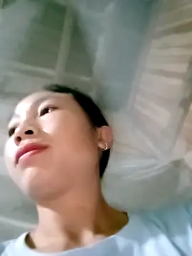 lucybaby00 online show from 19, 10, 2025