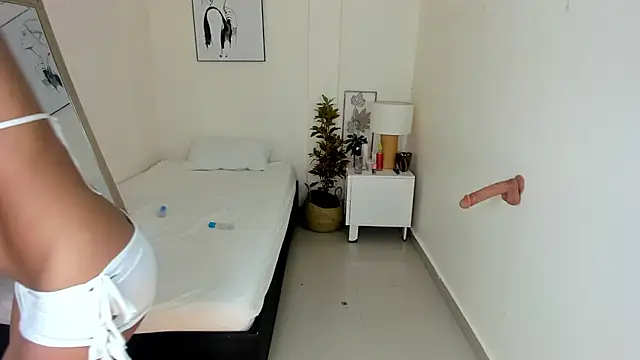 emy barnert online show from 14, 11, 2025