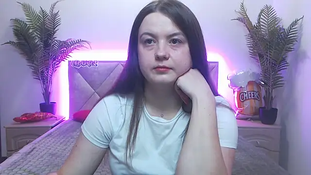 Snapshot of MavkaCute chatting on 5, 10, 2025 MavkaCute online show from 5, 10, 2025