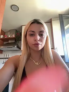 NoeliaGarcia17 online show from 1, 10, 2025