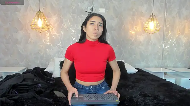 Snapshot of shumy_angels chatting on 28, 9, 2025 shumy angels online show from 28, 9, 2025