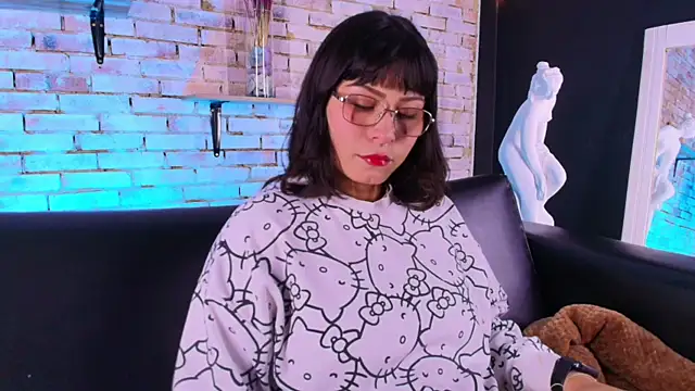 kitty malach online show from 15, 4, 2026