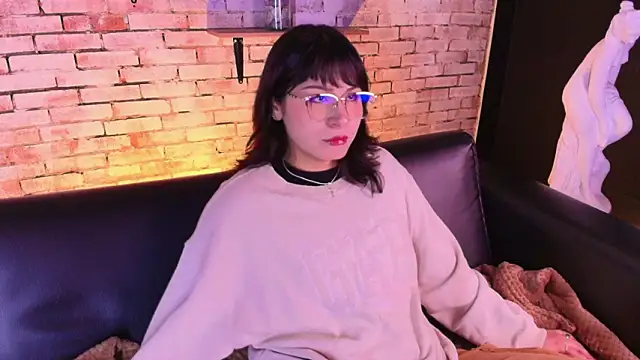 kitty malach online show from 13, 3, 2026