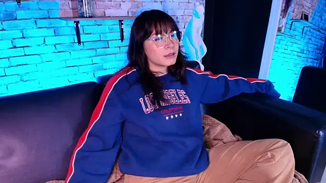 kitty malach online show from 21, 12, 2025