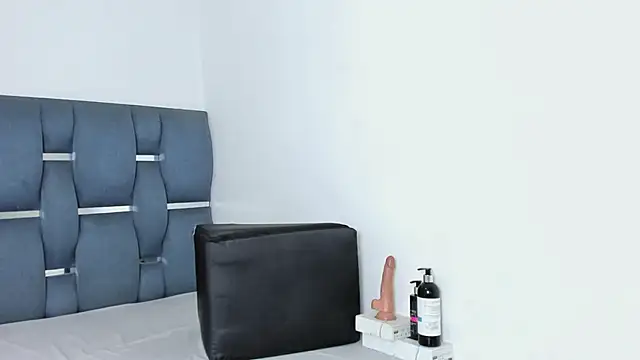 yourwife anna online show from 20, 10, 2025