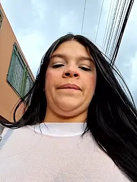 Snapshot of Eiimy_pretty chatting on 10, 11, 2025 Eiimy pretty online show from 10, 11, 2025