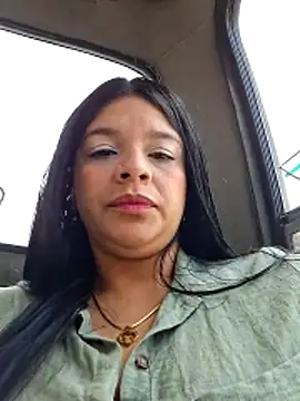 Snapshot of Eiimy_pretty chatting on 25, 10, 2025 Eiimy pretty online show from 25, 10, 2025