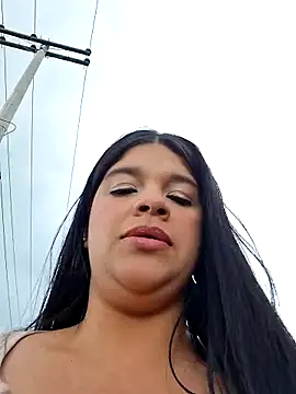 Snapshot of Eiimy_pretty chatting on 12, 11, 2025 Eiimy pretty online show from 12, 11, 2025