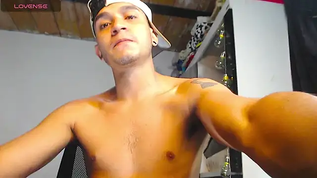 Angel latinboy online show from 25, 4, 2026