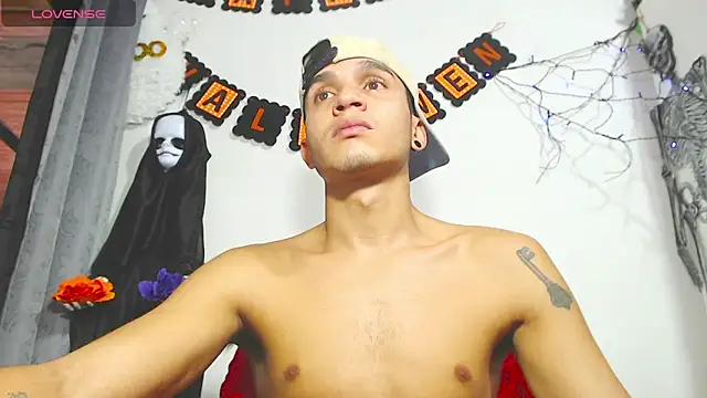 Angel latinboy online show from 23, 10, 2025