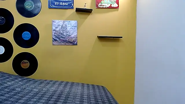 skinnyverus18 online show from 20, 3, 2026